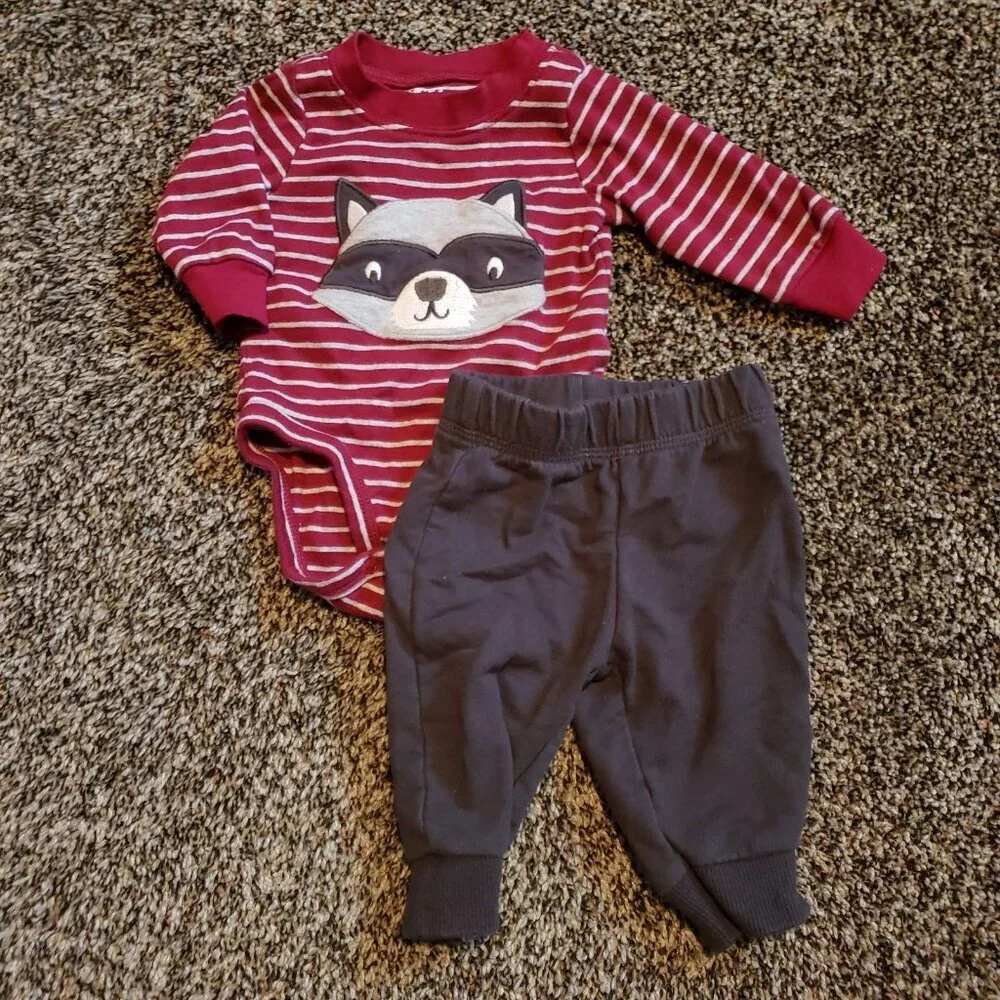 Carter's Racoon Baby Boy Outfit Set 3 Month Grey Burgundy Stripes Animal